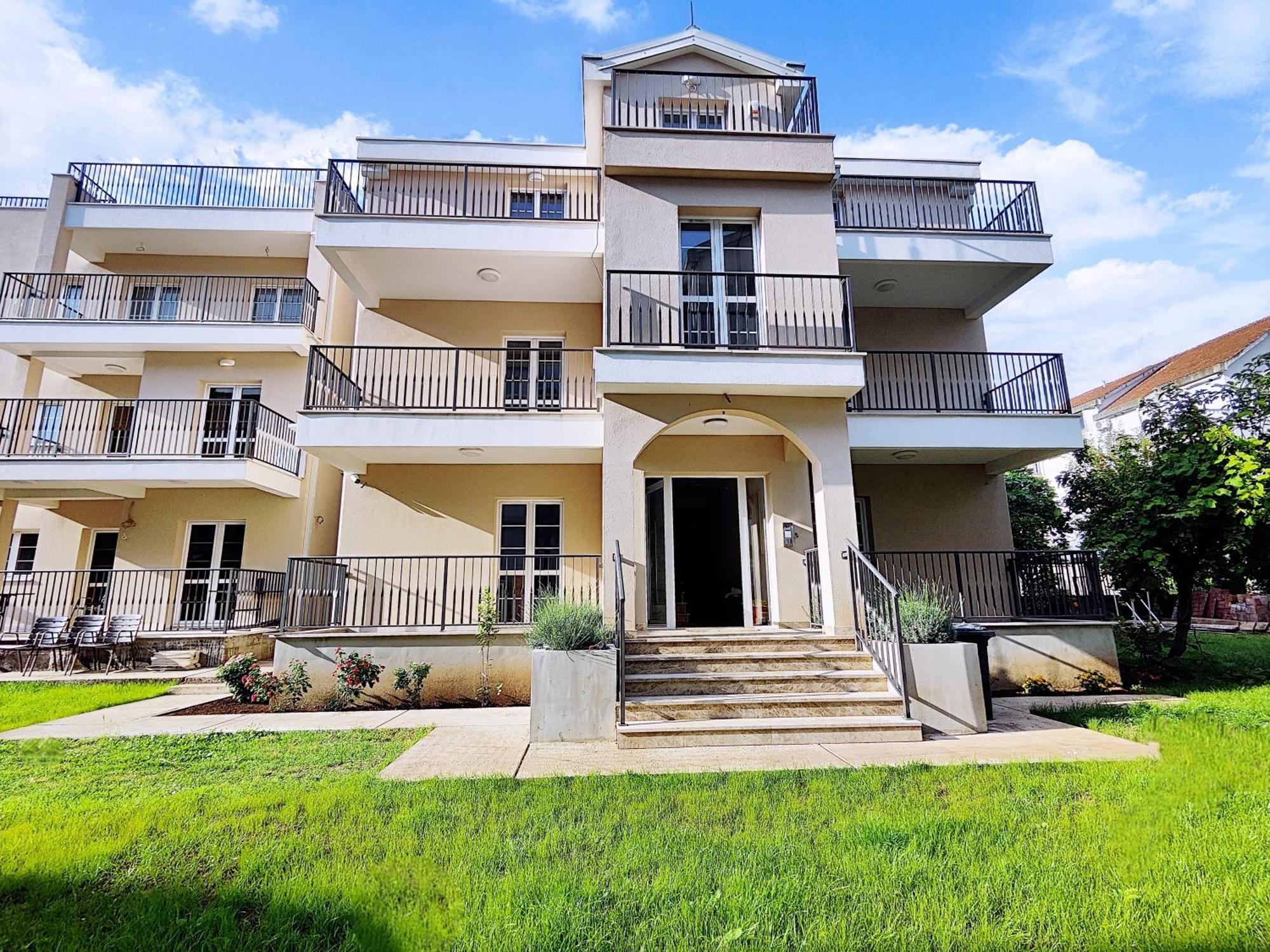 Apartment Bofani *